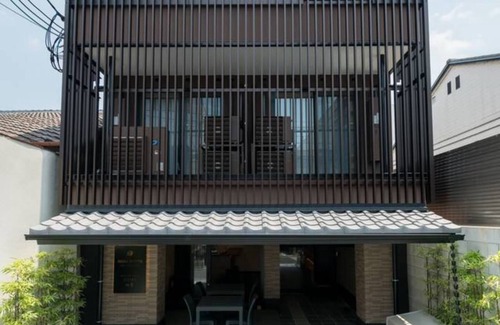 Shimogyo Apartment | Jacuzzi Suite