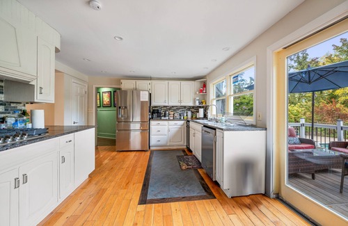 Coffeyville Villa | Jacuzzi - West Point - Family Friendly