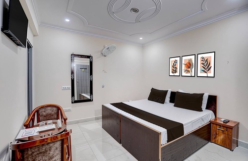 Greater Noida House | Jagdamba Homestay