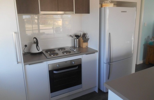 Dalrymple House | Jameson's Run ~ walking distance to beach ~ Free Wifi