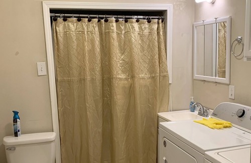 Gautier House | Jan's Cozy Cottage on the edge of town!