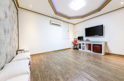 Jangseong Hotel | Jangseong J