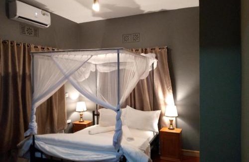 Mto wa Mbu Apartment | Jangwani River View Suits