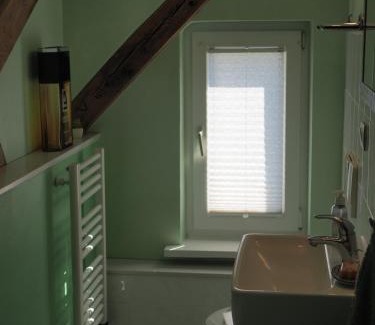 Jarmen Apartment | Jarmen Ferienwohnung