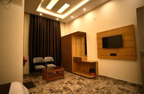 Faizabad Hotel | JB Square Resort, Ayodhya