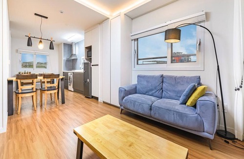 Gujwa House | Jeju Eseutteuleya Pension