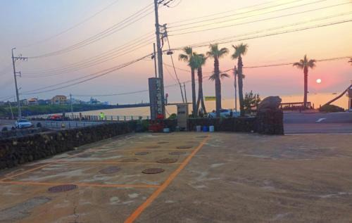 Aewol Hotel | Jeju Island Love