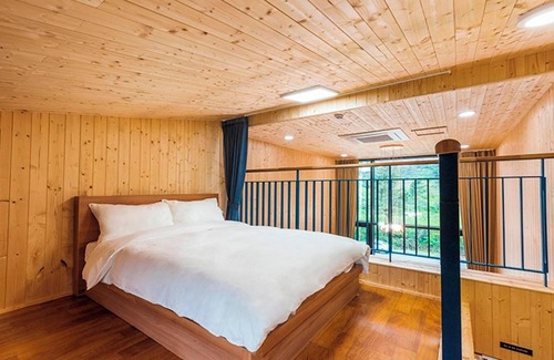 Hallim House | Jeju One Pine Tree Pension