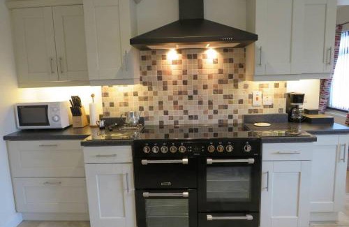 Dunseverick House | Jenny's Farm Cottage, Giant's Causeway