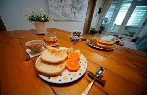 Jeonju House | Jeonju Hanok Maeul Gaekridangil Guest House