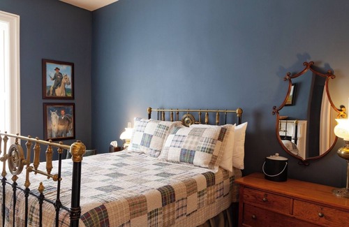 Cimarron Hotel | Jesse James - Historic Hotel