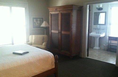 High Point Hotel | JH Adams Inn, Trademark Collection by Wyndham