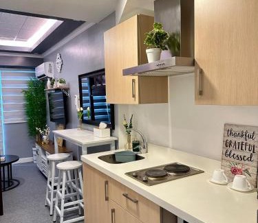 Matandang Balara Apartment | Jimenez Staycation Unit 406 Quirino west tower The Residence at Commonwealth by Century