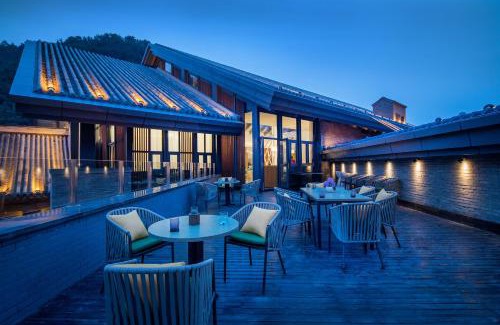 Shuangqiao District Hotel | Jinshanling Great Wall Hotel