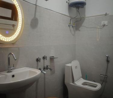 Jispa Hotel | Jispa Holidays