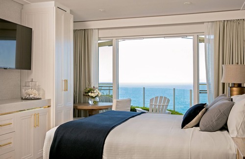 Palm Beach Hotel | Jonahs Restaurant & Accommodation, Whale Beach