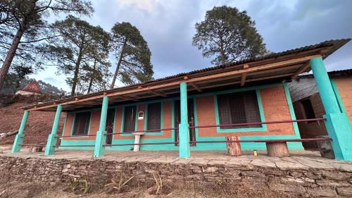 Almora Cabin | Joshi Cottage Binsar