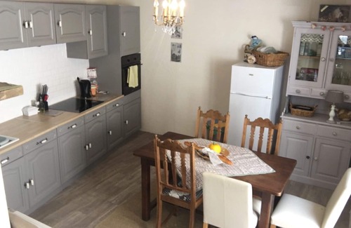 Josselin Cottage | Josselin town house for 5 people