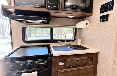 Fluker House | Joy ~ The Happy Little Camper