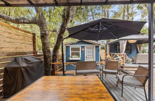 Lodge Hill House | Joy Treehouse and Cottage