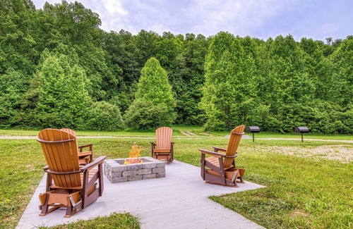 Cosby Cottage | Joyful Cottage, Pickleball Court, Creek, WIFI, Mountain Views, Starting at $69"