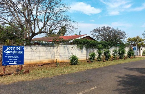 Jozini House | Jozini Guesthouse