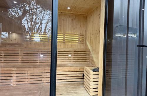 Moreleta Park House | JuaMtoto guesthouse