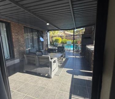 Moreleta Park House | JuaMtoto guesthouse