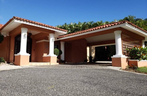 Guayacanes Villa | Juan Dolio Wonderful Golf Villa