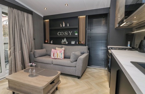 Askam and Ireleth Cottage | JUDE, romantic, character holiday cottage in Askam-In-Furness