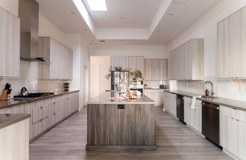 Paradise Valley Villa | Julep by AvantStay | Stylish 9 BR Estate w/Mid-Century Modern Decor