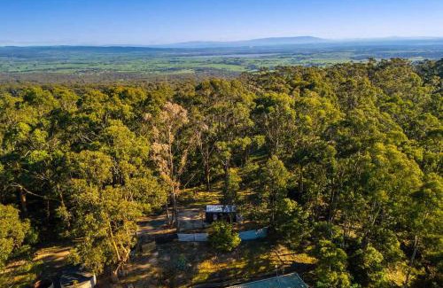 Yinnar South House | Jumbuk Retreat by Tiny Away