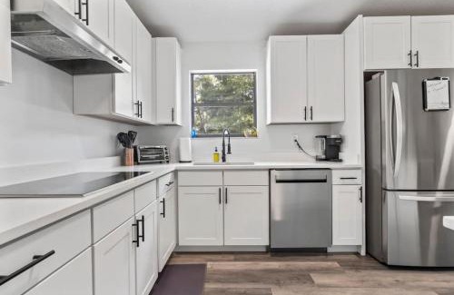 St. Augustine House | Jump Right IN Pool Pets Outdoors