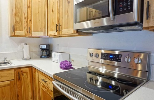 June Lake Condo | June Lake Sierra Suns 4 -Spacious