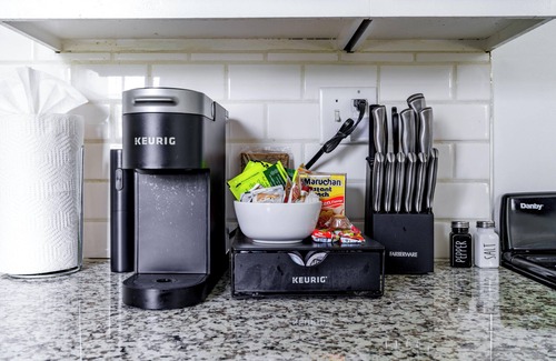 Victorian Village Apartment | Jungle Casa Dos