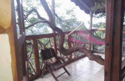 Roble House | Jungle Tree House 20 min airport SJ