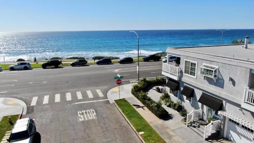 Carlsbad House | Juniper Beach Entire Home - Sleeps 18 - Oceanfront