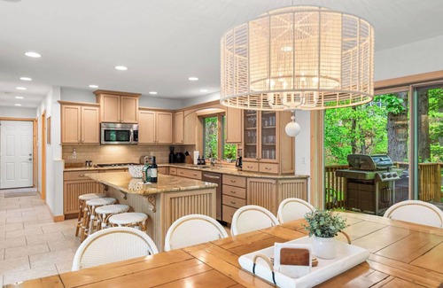 Michiana House | Juniper Presents: It's My Best Life- Pool, Hot Tub, Fire Pit + Walk to Beach