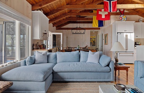 Bridgman House | Juniper Presents: Majestic Beachfront Beauty on the Sunset Coast