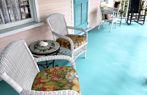 Port Royal House | Just 2 mi. to Parris Island & Beaufort, Walk to Beach & Shops - Sleeps 6 - Wi-FI