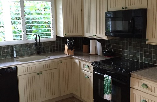 Kailua House | Just 40 Steps to the Most Beautiful White Sand Beach in the World