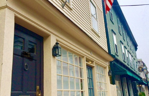 Historic Hill Condo | JUST LISTED! Circa 1758 1Bed/1Bath Premium Location Within Historic Hill