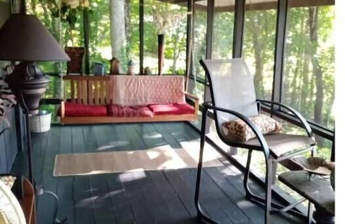 Chatuge Village House | JUST RIGHT SIZE HOME. WATCH LAKE FROM PORCH