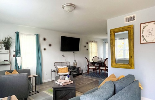 Florence House | Just What You Need - cute coffee bar