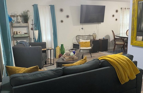 Florence House | Just What You Need - cute coffee bar