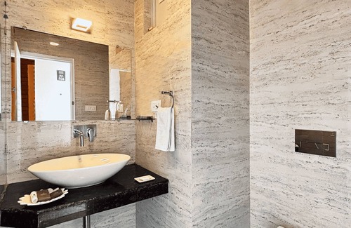 Bail Parao Resort | juSTa Lazy Haven Corbett