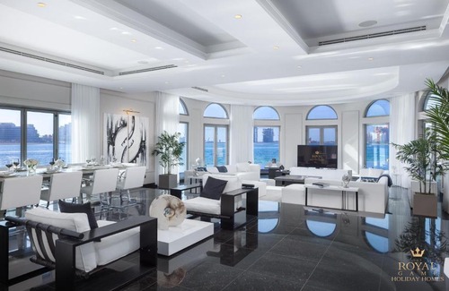 Palm Jumeirah Villa | K Frond Villa - The Epitome of Luxury on the Palm - The Royal Game