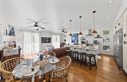 Ka'a'awa House | Ka'a'awa Hale by Gather: Home Near Beach & Kualoa Ranch w/Lanais & Ocean View