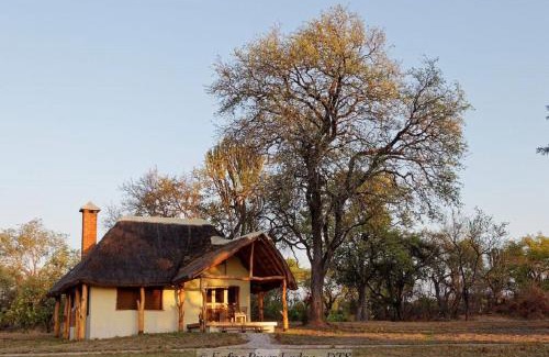 Kafue National Park Cabin | Kafue River Lodge