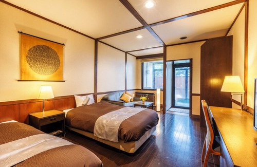 Ubaranai Hotel | Kagariya